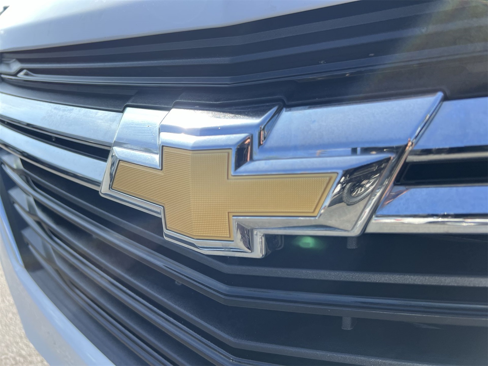 used 2023 Chevrolet Equinox car, priced at $25,991