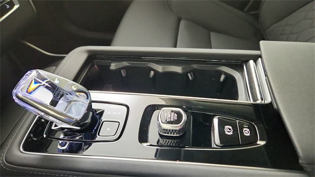 new 2026 Volvo XC90 Plug-In Hybrid car, priced at $84,135