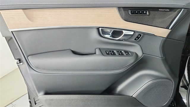 new 2026 Volvo XC90 Plug-In Hybrid car, priced at $84,135