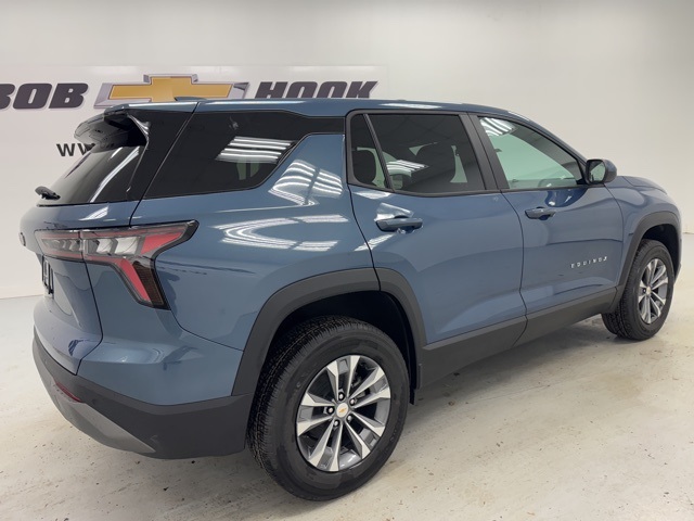 new 2026 Chevrolet Equinox car, priced at $31,045
