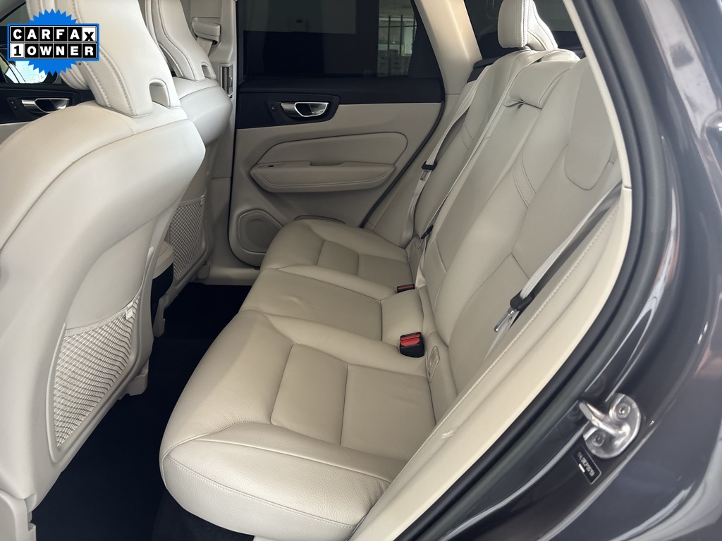 used 2023 Volvo XC60 car, priced at $26,427
