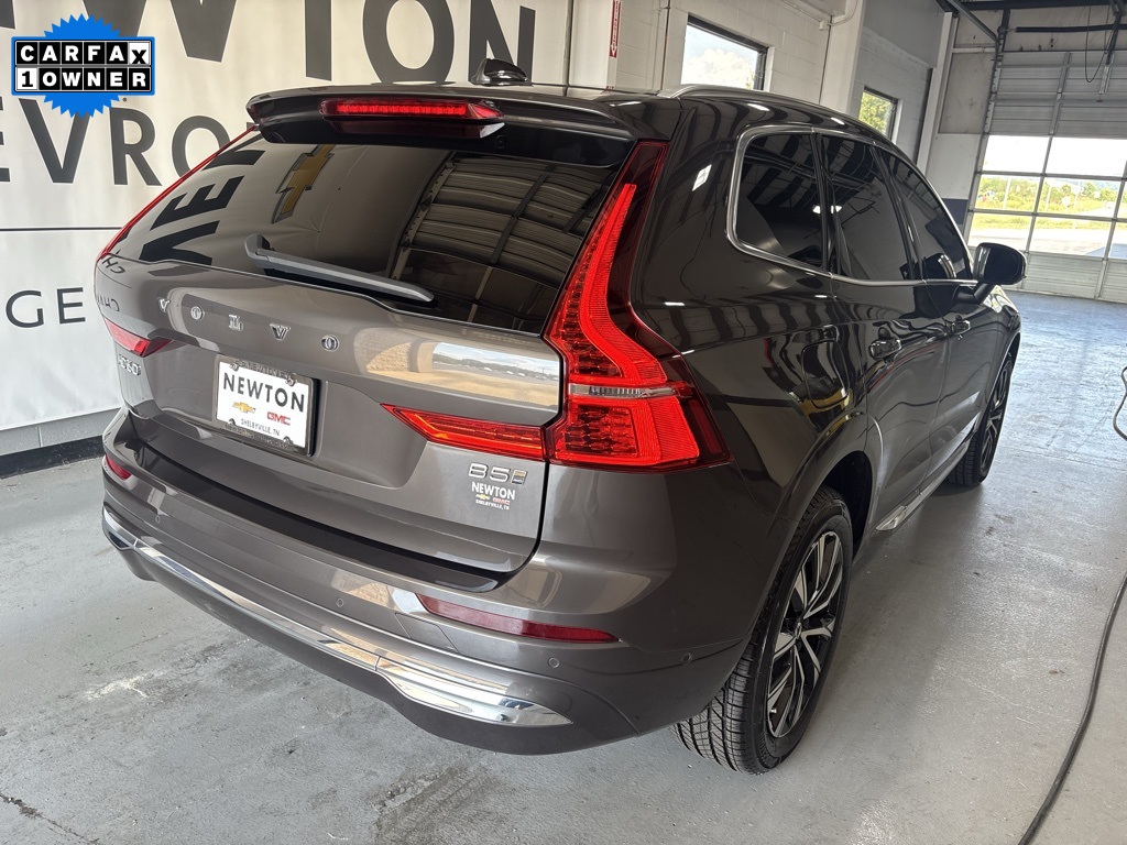 used 2023 Volvo XC60 car, priced at $26,427