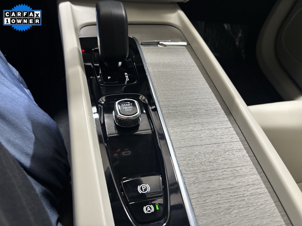 used 2023 Volvo XC60 car, priced at $26,427