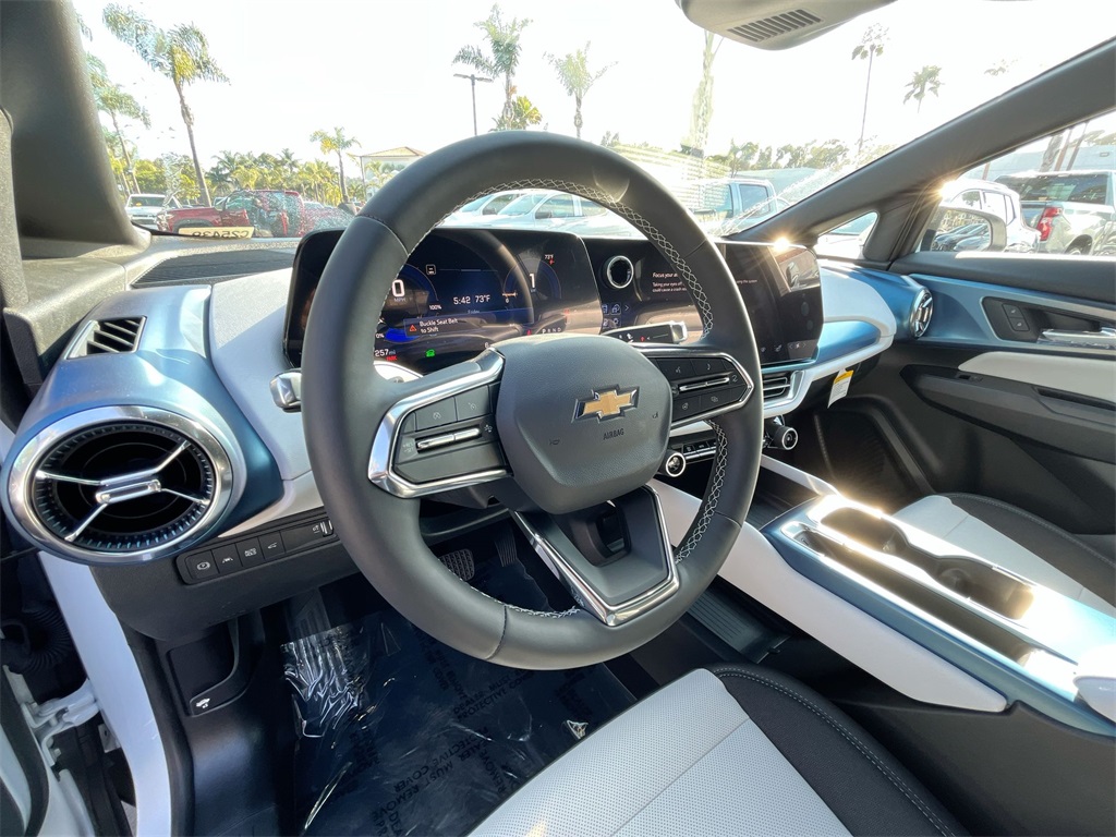 new 2025 Chevrolet Equinox EV car, priced at $37,718