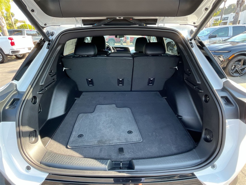 new 2025 Chevrolet Equinox EV car, priced at $37,718