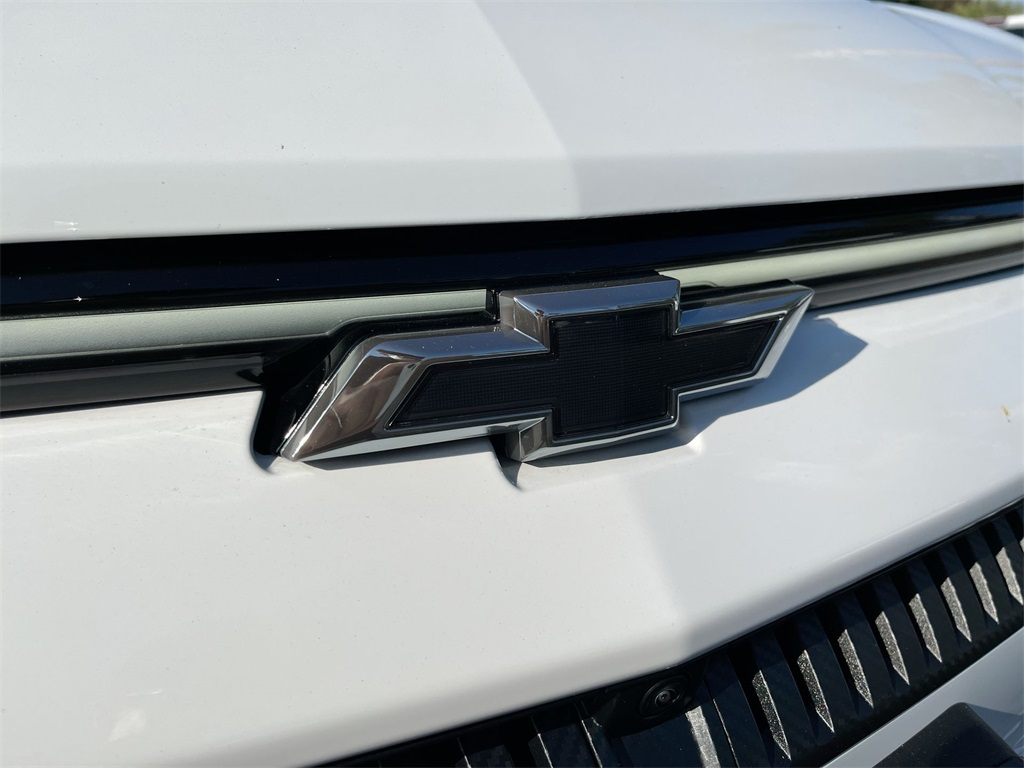 new 2025 Chevrolet Equinox EV car, priced at $37,718