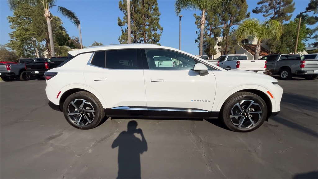 new 2025 Chevrolet Equinox EV car, priced at $37,718