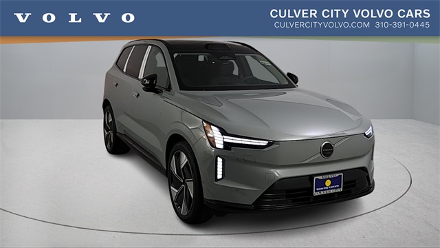 new 2025 Volvo EX90 car, priced at $89,745