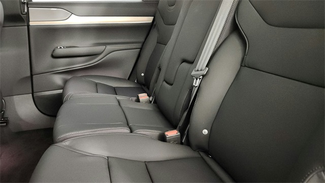 new 2025 Volvo EX90 car, priced at $89,745