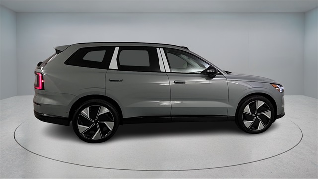 new 2025 Volvo EX90 car, priced at $89,745