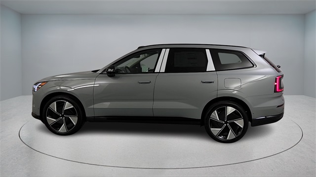 new 2025 Volvo EX90 car, priced at $89,745