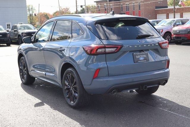 new 2026 Ford Escape Hybrid car, priced at $40,895