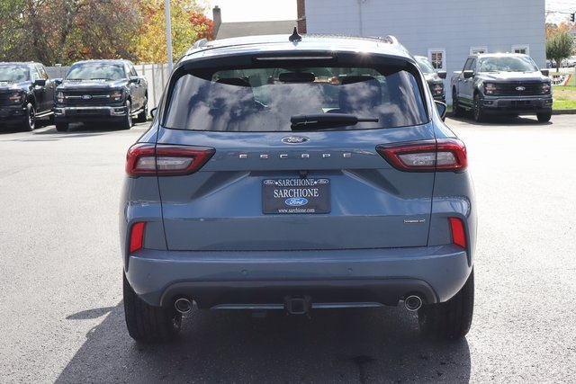 new 2026 Ford Escape Hybrid car, priced at $40,895