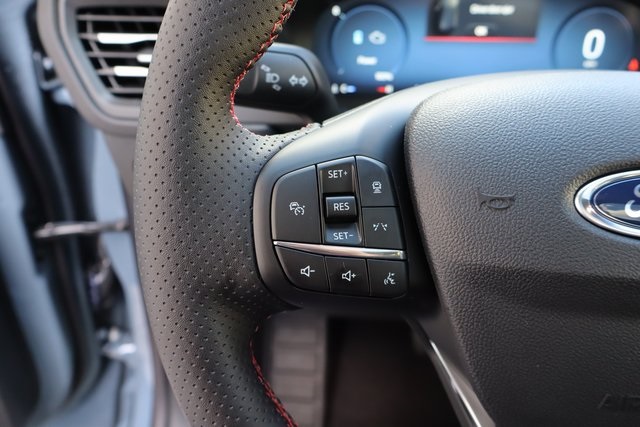 new 2026 Ford Escape Hybrid car, priced at $40,895