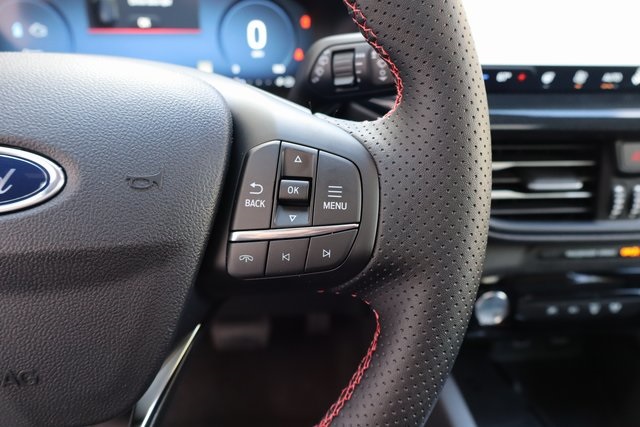 new 2026 Ford Escape Hybrid car, priced at $40,895