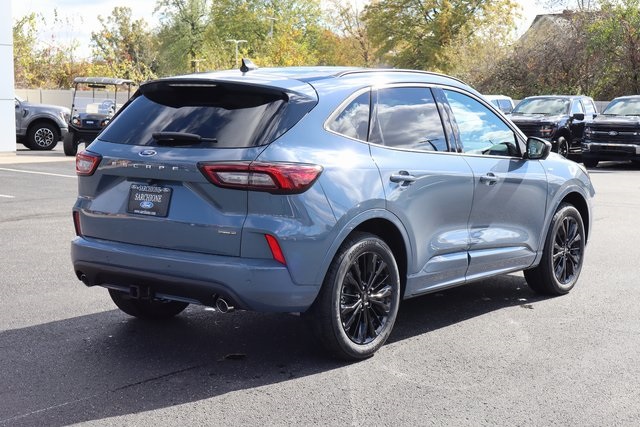 new 2026 Ford Escape Hybrid car, priced at $40,895