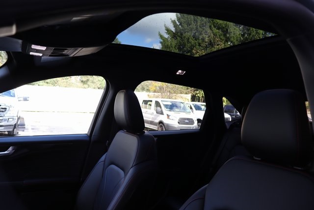 new 2026 Ford Escape Hybrid car, priced at $40,895