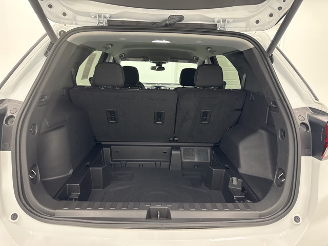 used 2023 Chevrolet Equinox car, priced at $22,608