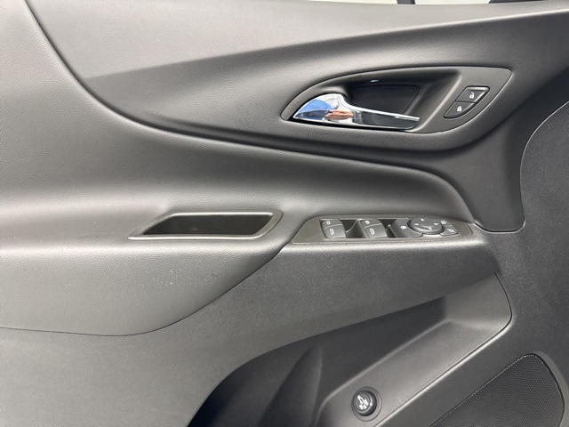 used 2023 Chevrolet Equinox car, priced at $22,608