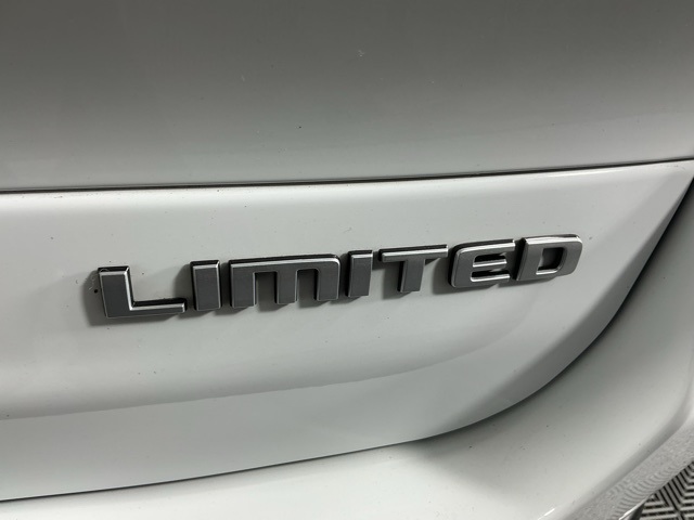 used 2024 Jeep Grand Cherokee L car, priced at $37,866
