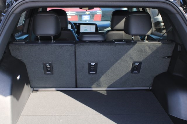 new 2026 Chevrolet Equinox car, priced at $32,545