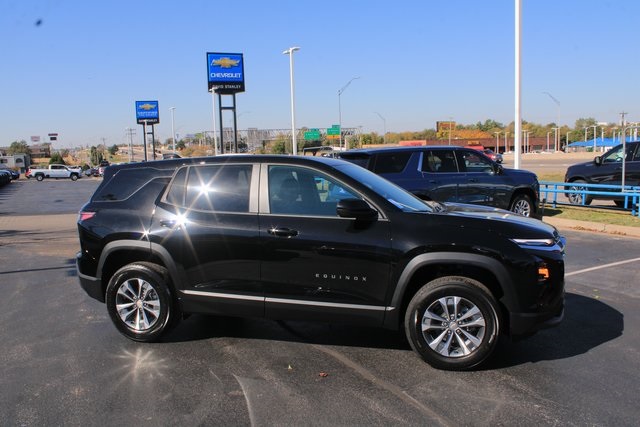 new 2026 Chevrolet Equinox car, priced at $32,545