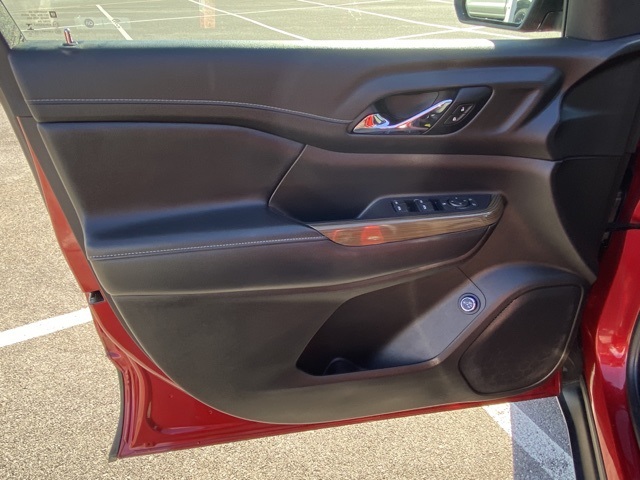 used 2021 GMC Acadia car, priced at $21,033