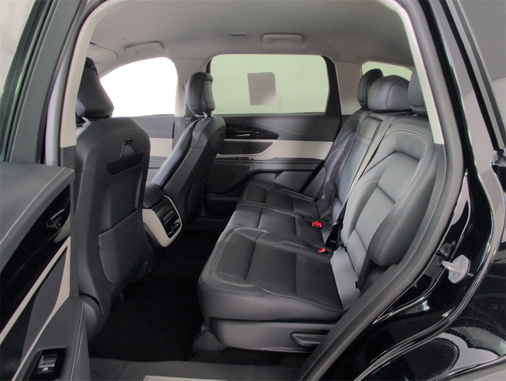 new 2025 Lincoln Nautilus car, priced at $52,834