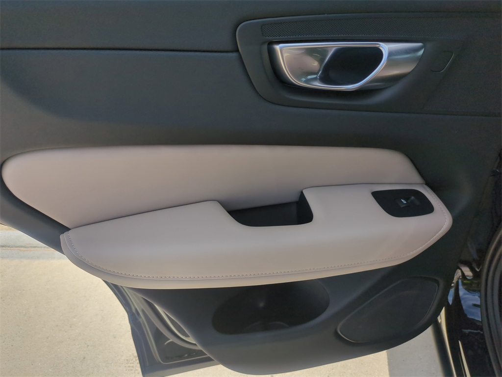 new 2026 Volvo XC60 car, priced at $54,265