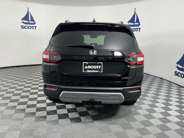 new 2025 Honda Pilot car, priced at $50,895