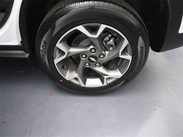 new 2025 Chevrolet Trax car, priced at $24,095