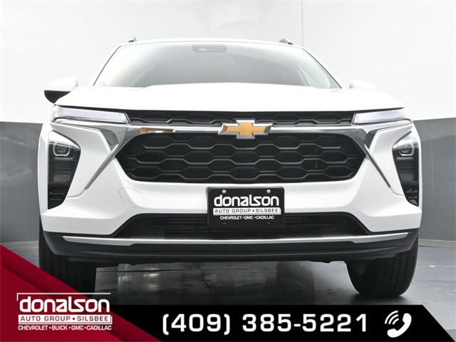 new 2025 Chevrolet Trax car, priced at $24,095