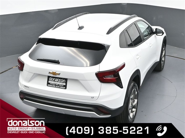 new 2025 Chevrolet Trax car, priced at $24,095