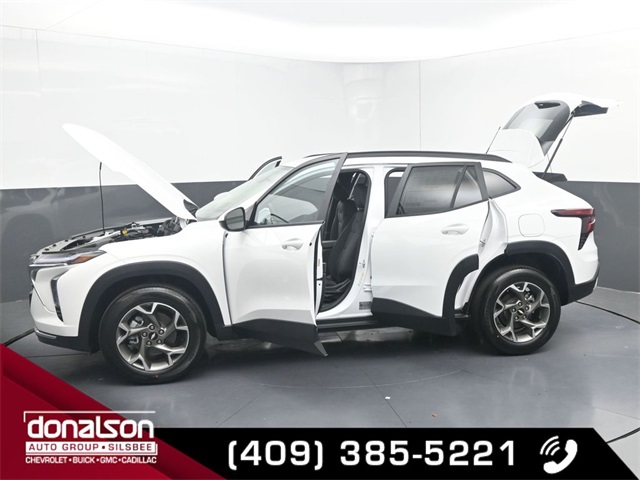 new 2025 Chevrolet Trax car, priced at $24,095