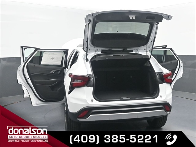 new 2025 Chevrolet Trax car, priced at $24,095