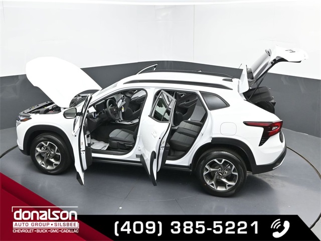 new 2025 Chevrolet Trax car, priced at $24,095