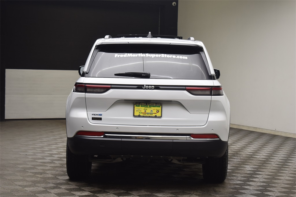 new 2025 Jeep Grand Cherokee car, priced at $54,923