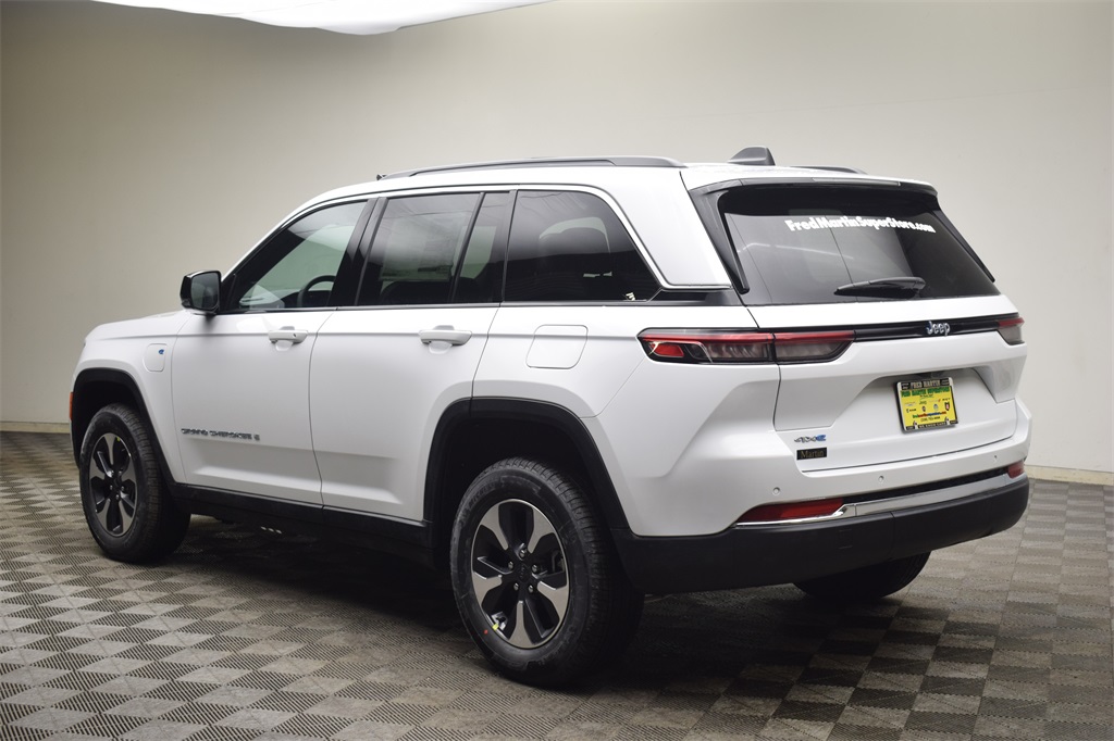 new 2025 Jeep Grand Cherokee car, priced at $54,923