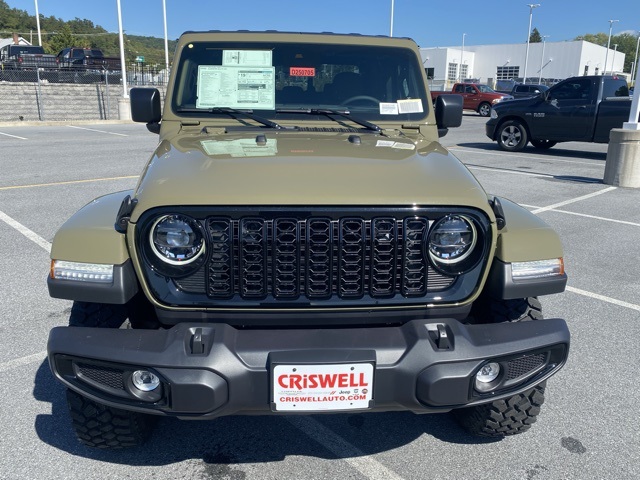 new 2025 Jeep Gladiator car, priced at $46,221