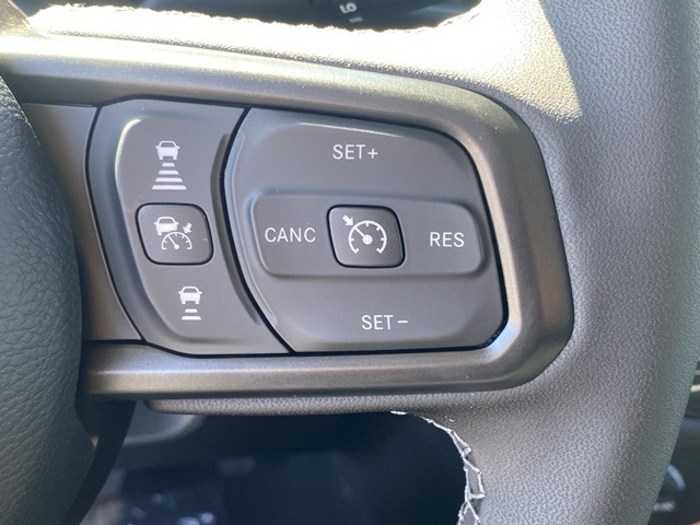 new 2025 Jeep Gladiator car, priced at $46,221