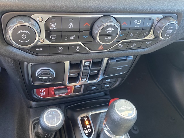 new 2025 Jeep Gladiator car, priced at $46,221
