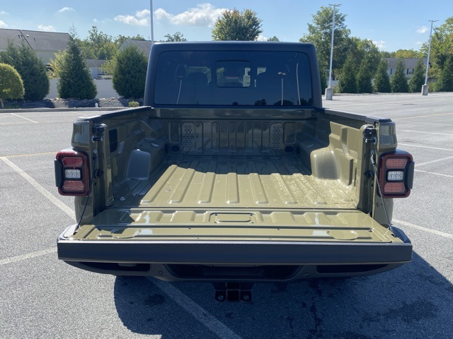 new 2025 Jeep Gladiator car, priced at $46,221
