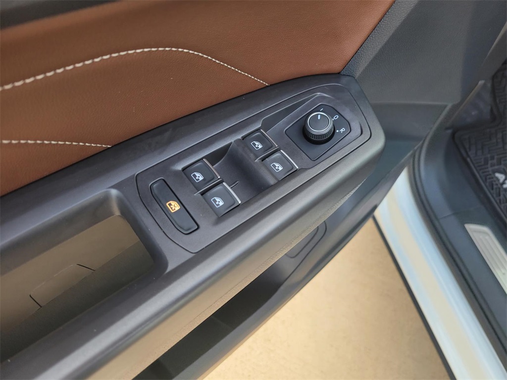used 2022 Volkswagen Atlas car, priced at $25,640