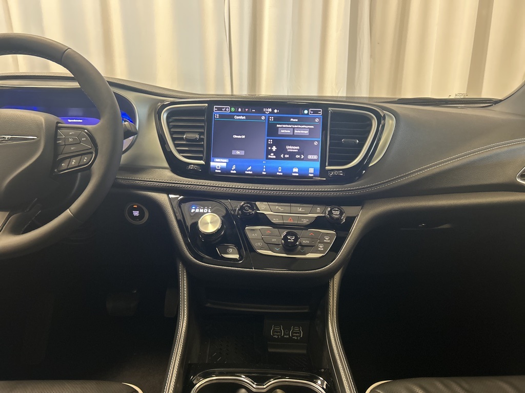 used 2025 Chrysler Pacifica car, priced at $37,173