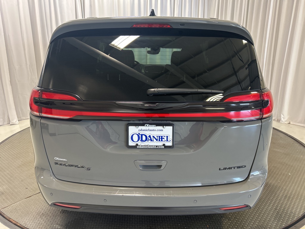 used 2025 Chrysler Pacifica car, priced at $37,173