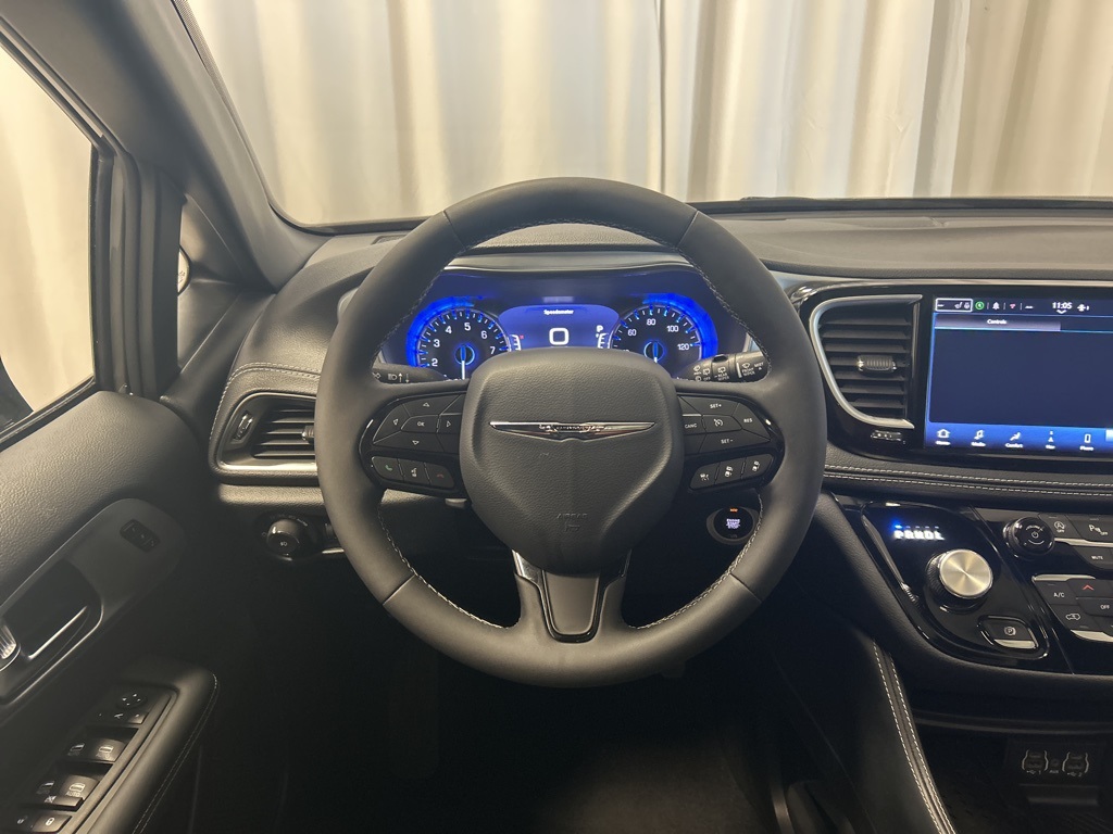 used 2025 Chrysler Pacifica car, priced at $37,173