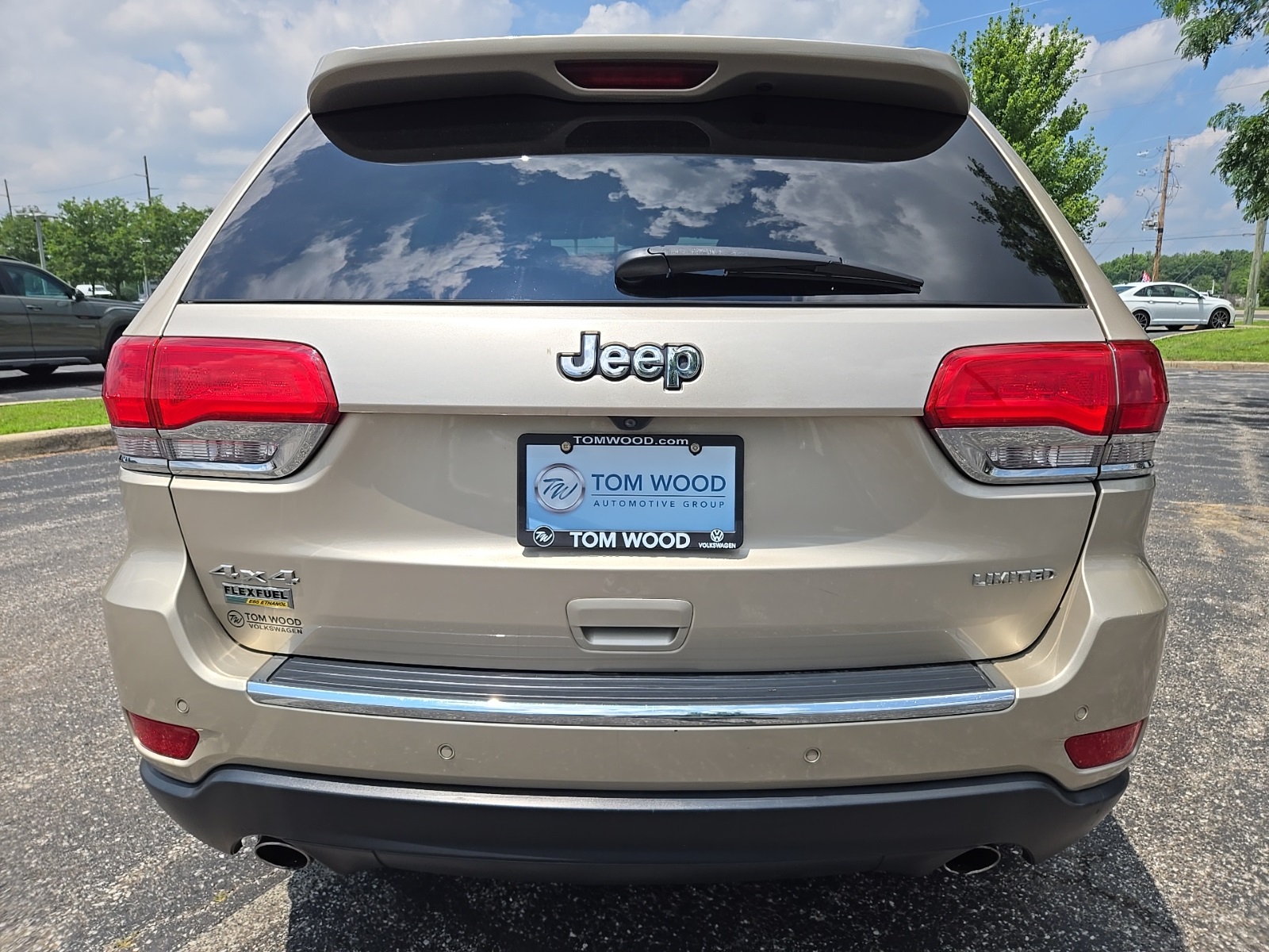 used 2014 Jeep Grand Cherokee car, priced at $11,500