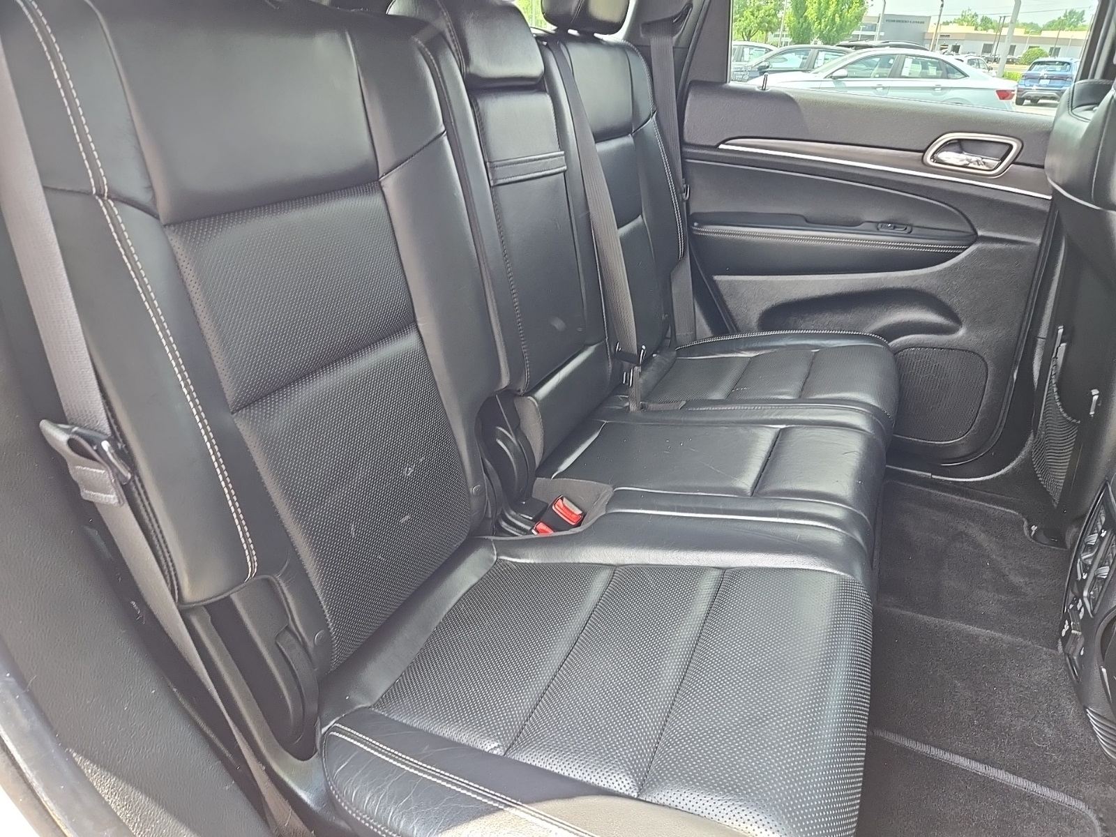 used 2014 Jeep Grand Cherokee car, priced at $11,500