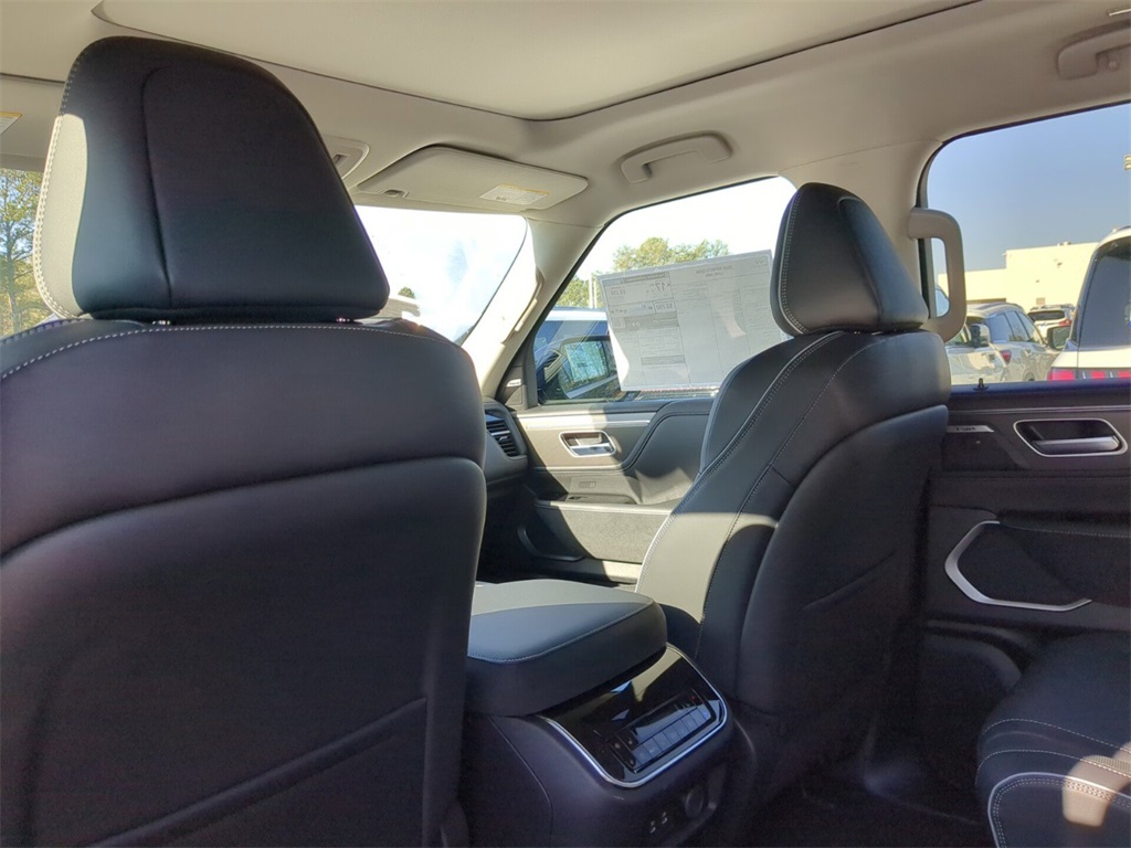 new 2025 INFINITI QX80 car, priced at $87,500
