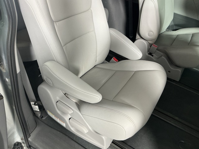 used 2020 Toyota Sienna car, priced at $34,077